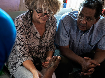 photo of Dr. Ahmed Fahal, of the Mycetoma Research Center, and Nathalie Strub Wourgaft, of the Drugs for Neglected Diseases