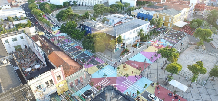 Aerial view of a safer streets intervention at Dragão do Mar in Fortaleza, Brazil, carried out in partnership with the National Association of Transportation Officials-Global Designing Cities Initiative (NACTO-GDCI) as part of the Bloomberg Philanthropies Initiative for Global Road Safety. Image: Victor Macedo, Courtesy of Vital Strategies