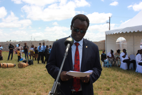 Dr. Gabriel Mpundu, a dental surgeon and President of the Zambia Dental Association, speaking about mercury amalgam in Zambia at a World Oral Health Day celebration in Lusaka, Zambia. 