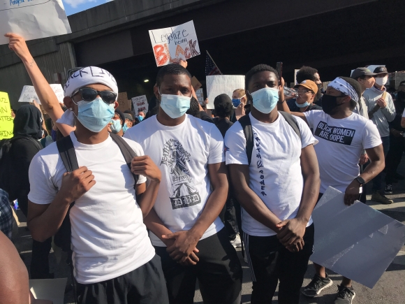 Students from Morgan State University, a historically black institution, protest racial violence in Baltimore, Maryland. June 1, 2020. Image: Annalies Winny for Global Health NOW